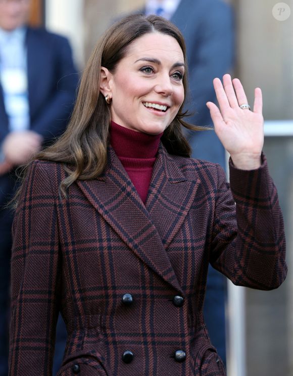 Des moments forts et émouvants pour la maman de George, Louis et Charlotte qui a récemment annoncé être en rémission.

Catherine (Kate) Middleton, princesse de Galles à l'hôpital Royal Marsden, où elle a reçu son traitement contre le cancer, à Londres, Royaume-Uni. © Chris Jackson/WPA-Pool/Bestimage