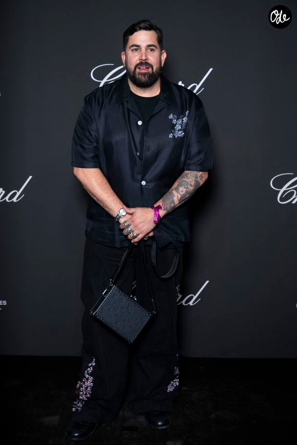 Il avait associé sa consommation excessive à des crises d’épilepsie.

Artus au dîner du Trophée Chopard au Carlton Beach Club lors du 79ème Festival International du Film de Cannes le 15 mai 2026. © Olivier Borde / Bestimage