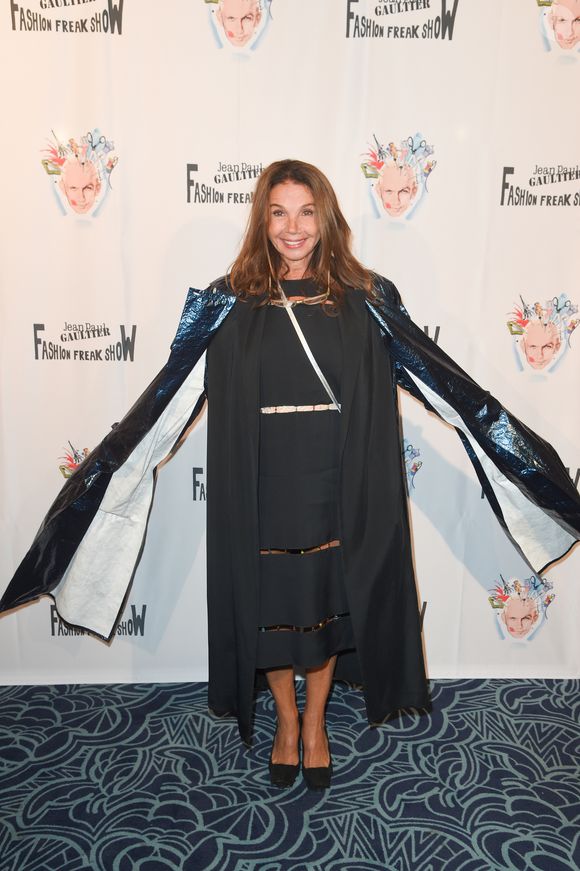 Victoria Abril à la générale de la comédie musicale de Jean-Paul Gaultier "Fashion Freak Show" au théâtre des Folies Bergère à Paris le 28 septembre 2018. © Coadic Guirec / Bestimage