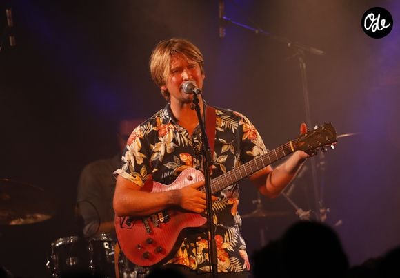 Depuis, le chanteur s'est fait beaucoup plus discret médiatiquement, mais a continué à donner de nombreux concerts et a sorti trois albums studio.

Tom Frager en concert à la Boule Noire à Paris le 11 octobre 2019. © Marc Ausset-Lacroix / Bestimage