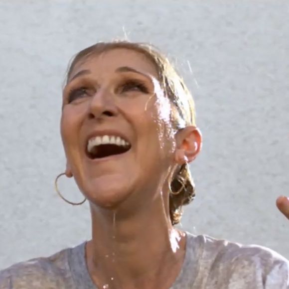 Céline Dion a fait une apparition remarquée, dimanche 6 octobre 2024, dans une vidéo en amont d’une rencontre de football américain entre Pittsburgh Steelers et les Dallas Cowboys.
Crédit : NBC via Bestimage