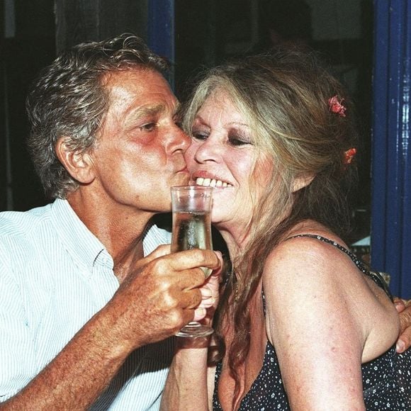Il l'a accompagné jusqu'à son dernier souffle le 28 décembre 2025, à l'âge de 91 ans

Archives - Bernard d'Ormale - Brigitte Bardot est morte à 91 ans.
Crédit : Backgrid UK/ Bestimage