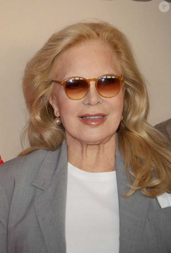 Sylvie Vartan - Avant-première du film "Ma Mère, Dieu et Sylvie Vartan" au cinéma Pathé Palace à Paris le 17 mars 2025. © Coadic Guirec/Bestimage
