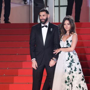 Karim Benzema et sa compagne Lyna Khoudri à la descente des marches du film « 13 jours 13 nuits » lors du 78ème Festival International du Film de Cannes. Le 23 mai 2025
© Jacovides-Moreau / Bestimage