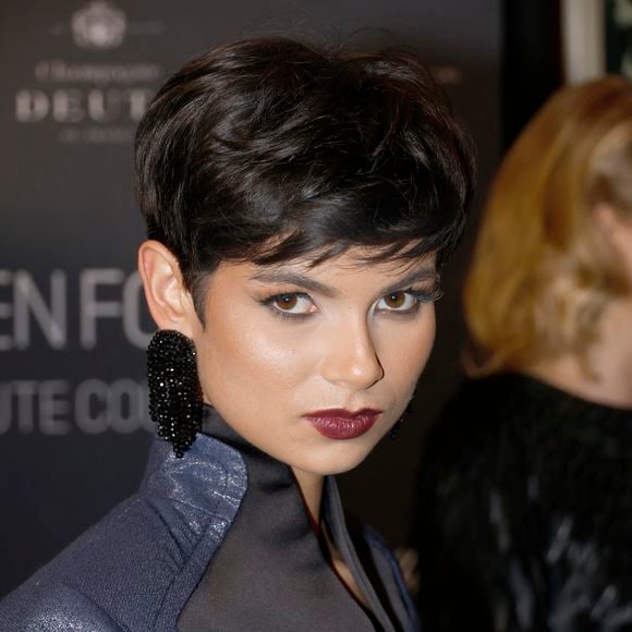 Eve Gilles au défilé Julien Fournié "Collection Haute Couture Printemps/Eté 2025" lors de la Fashion Week de Paris (PFW), le 28 janvier 2025

© Christophe Aubert via Bestimage