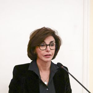 L’événement s’est tenu le 15 décembre à la Maison de l’Amérique latine. Intellectuels, artistes et personnalités engagées s’y sont retrouvés.

Rachida Dati au dernier dîner du Cercle de la Revue des Deux Mondes de l'année, ce lundi15 décembre 2025

© Jack Tribeca / Bestimage