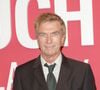 Le public connaît son visage, mais beaucoup ignorent les blessures qui se cachent derrière son parcours.

Philippe Caroit au photocall du "concerto pour la paix" de Omar Harfouch au Théâtre des Champs-Elysées à Paris. © Coadic Guirec / Bestimage