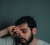 Le cerveau anticipe les contraintes, les incertitudes et les tâches de la semaine à venir.

Image Pexels