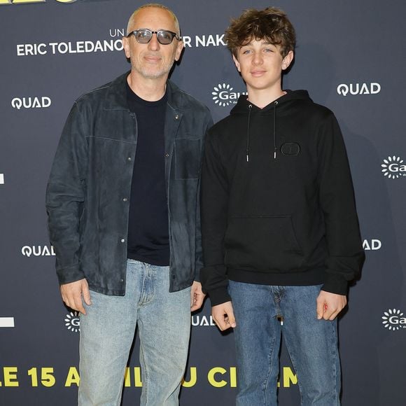 Gad Elmaleh et son fils Raphaël - Première du film "Juste une illusion" au cinéma Le Grand Rex à Paris le 22 mars 2026. © Coadic Guirec/Bestimage