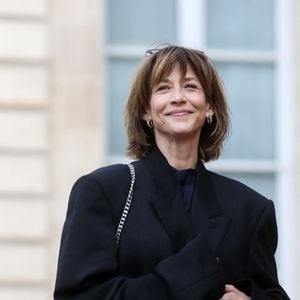 L'actrice Sophie Marceau - Arrivée des invités au dîner d'Etat en l'honneur du président chinois Xi Jinping et de sa femme la Première Dame Peng Liyuan au palais présidentiel de l'Elysée à Paris, France, le 6 mai 2024. © Stéphane Lemouton / Bestimage