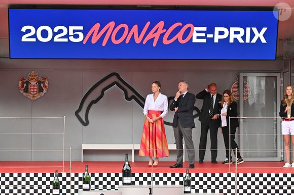 La princesse Charlene de Monaco et Alejandro Agag, fondateur et président de Formula E, durant le Monaco E-Prix 2025, Round 7, le 4 mai 2025. © Bruno Bebert/Bestimage