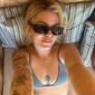 Bientôt le mariage pour Louane : la chanteuse profite à Ibiza sans son futur mari Florian Rossi... entre piscine, plage et soirées !