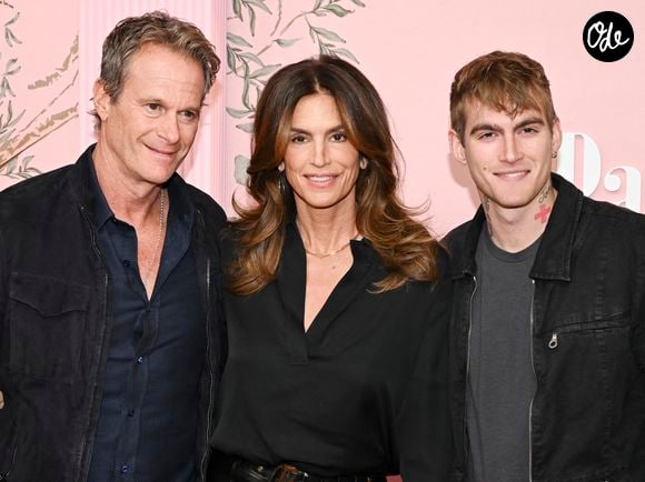 Presley avait commencé une carrière de mannequin dès l’âge de 15 ans, notamment pour Dolce & Gabbana et Calvin Klein.

Presley Gerber, Cindy Crawford et Rande Gerber à la première mondiale de "Palm Royal" (Apple TV+) au Samuel Goldwyn Theater, à Beverly Hills, le 14 mars 2024.

© Billy Bennight/ZUMA Press/Bestimage