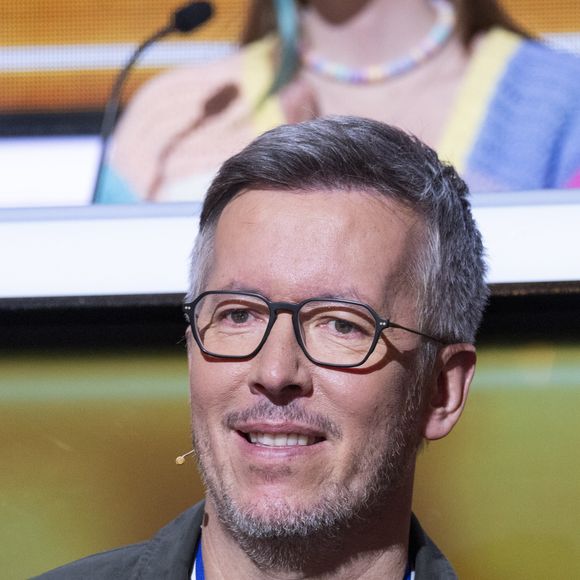 Il a ainsi eu une pensée pour toute l'équipe
Exclusif - Jean-Luc Lemoine - Enregistrement de l'émission "100% Logique", présentée par C.Féraud et diffusée le 2 mars sur France 2 © Cyril Moreau / Bestimage
