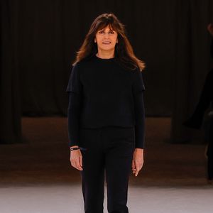 La créatrice de mode Virginie Viard au défilé Chanel Haute Couture Printemps/Été 2024 dans le cadre de la Fashion Week de Paris (PFW), au Grand Palais Éphémère, à Paris, France, le 23 janvier 2024. 

Agence / Bestimage