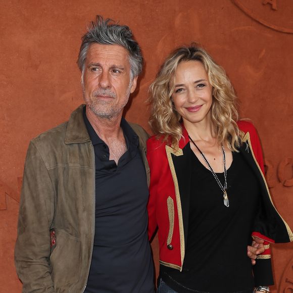 L'actrice l'avait décrit comme l'homme idéal à l'époque
Hélène de Fougerolles et son ex-compagnon Marc Simoncini au village lors des internationaux de tennis de Roland Garros à Paris le 8 juin 2018.
© Cyril Moreau / Bestimage