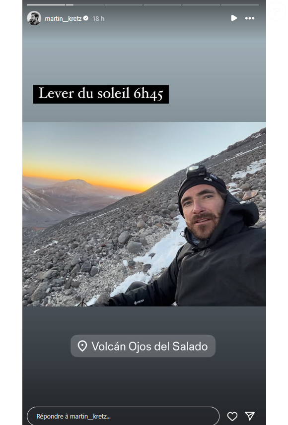 En effet, il s'est envolé en direction du mont Nevado Ojos del Salado dans le désert d’Atacama, un sommet situé à 6 891 mètres d’altitude à la frontière entre l'Argentine et le Chili et considéré comme le plus haut volcan du monde.

Martin Kretz (L'Agence) en voyage dans les Andes, entre l'Argentine et le Chili pour un voyage exceptionnel. Instagram
