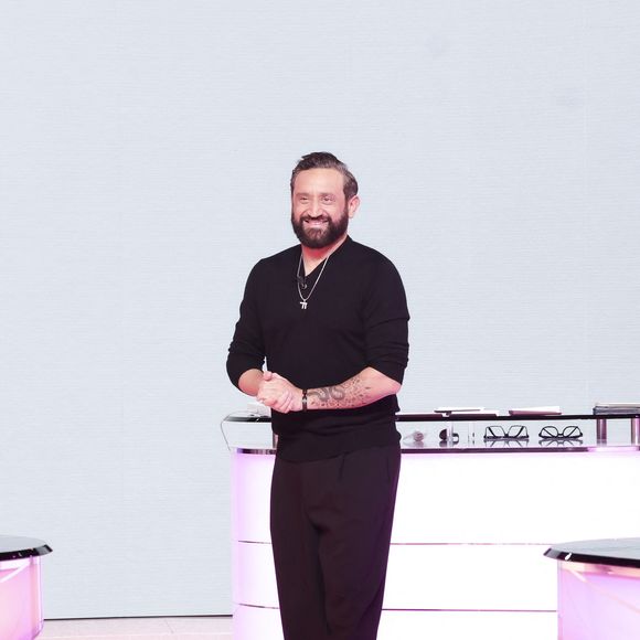 Exclusif - Cyril Hanouna sur le plateau de l'émission TBT9 (Tout beau, tout neuf) présenté par C.Hanouna et diffusée en direct sur W9, à Paris, France, le 8 janvier 2026. © Jack Tribeca/Bestimage