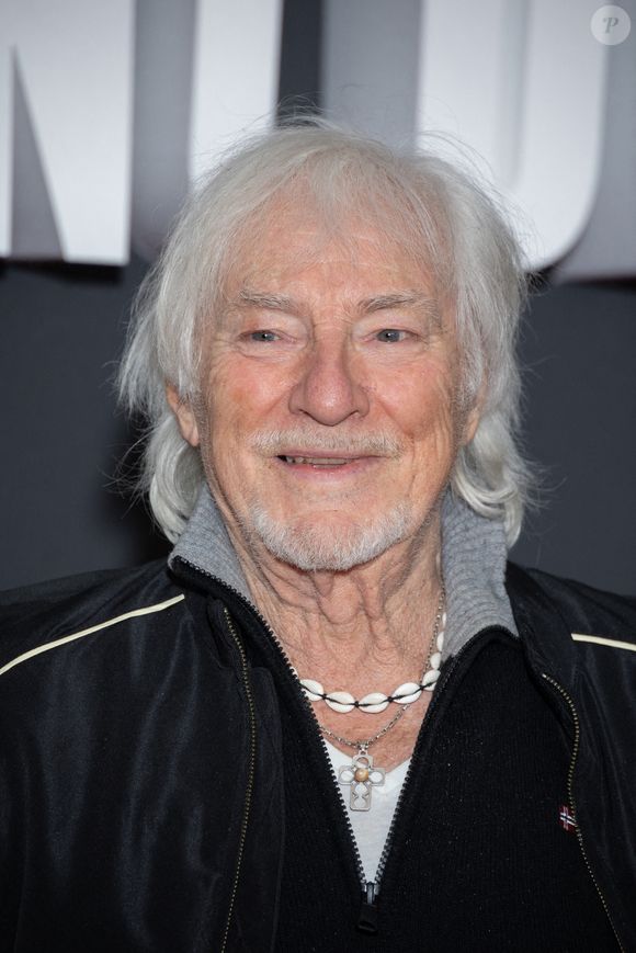 Hugues Aufray assiste à l'avant-première du film 'Un Parfait Inconnu - A Complete Unknown' au Grand Rex le 15 janvier 2025 à Paris, France. Photo by Nasser Berzane/ABACAPRESS.COM