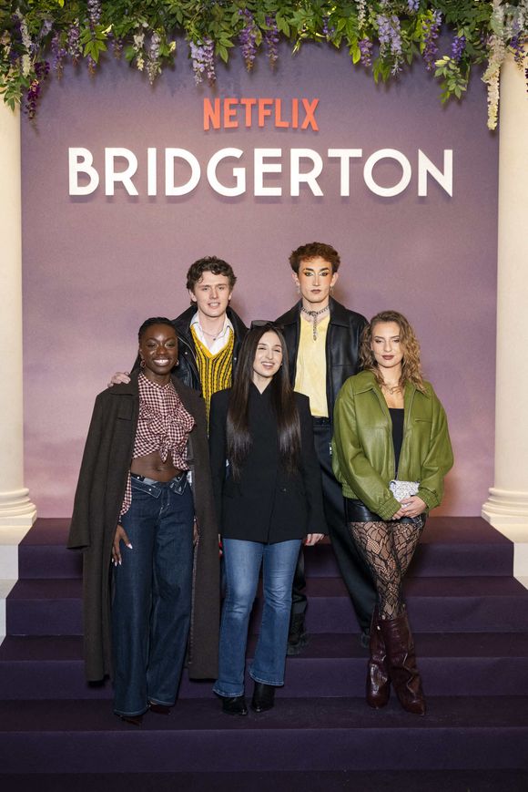 Les participants de l'émission de télé-réalité française "Star Academy" Sarah N'Dri Youetto, Bastiaan Van Leeuwen, Ambre Jadah, Victor Aupecle, Lea Doffey assistent à la première mondiale de la saison 4 de "Bridgerton" au Palais Brongniart le 14 janvier 2026 à Paris, France. by Eliot Blondet/ABACAPRESS.COM