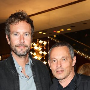 Marc-Olivier Fogiel et François Roelants étaient à l'honneur hier
Marc-Olivier Fogiel et son mari François Roelants - Dave célèbre son 80ème anniversaire sur la scène de Grand Rex à Paris  © Coadic Guirec/Bestimage