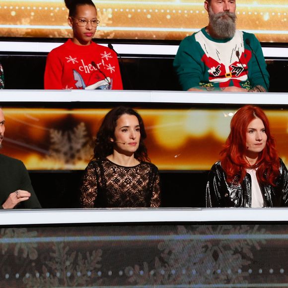 Exclusif - Arnaud Tsamère, Isabelle Vitari, Adeline Tonuitti - Enregistrement de l'émission "100% Logique, Spéciale Noël", présentée par C.Féraud et diffusée le 21 décembre sur France 2.
© Christophe Clovis / Bestimage