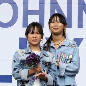Joy et Jade Hallyday - Laeticia Hallyday et ses filles Jade et Joy inaugurent une esplanade portant le nom de Johnny Hallyday située en face du Zénith de Toulouse, le 15 juin 2019. © Dominique Jacovides/Bestimage