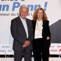 Après une chanteuse mondialement connue, le fils d'un célèbre réalisateur français est en couple avec un des mannequins les plus célèbres de la planète