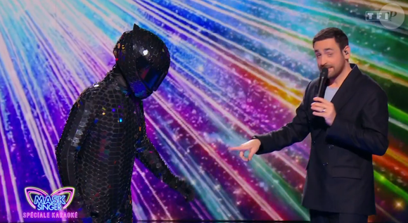 C’est un autre enquêteur guest qui débarquait dans "Mask Singer" ce vendredi

Le Pilote dans "Mask Singer 7", capture d'écran TF1