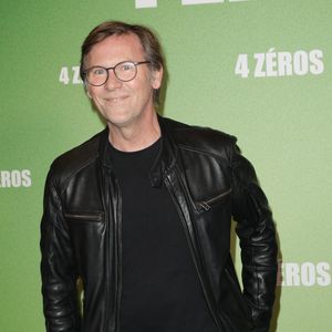 Entre ses tournages parisiens et son quotidien au vert, Laurent Romejko a ainsi trouvé un équilibre qui lui permet de se ressourcer auprès de sa famille et de ses animaux.

Laurent Romejko - Avant-première du film "4 Zéros" au cinéma Pathé Palace à Paris le 15 octobre 2024. © Coadic Guirec/Bestimage
