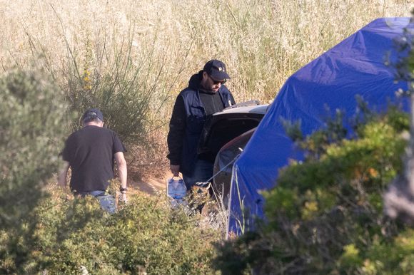 La police portugaise reprend les investigations, deux ans après les dernières fouilles menées au Portugal. De nouvelles recherches ont commencé aujourd'hui près de Praia da Luz, là où Maddie McCann a disparu en mai 2007. Praia da Luz, le 3 juin 2025.