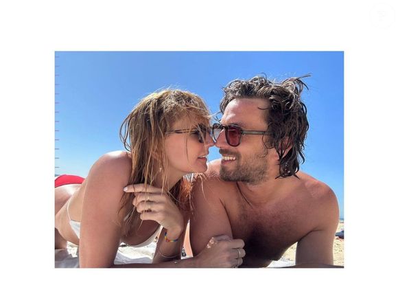 Axelle Laffont, Instagram