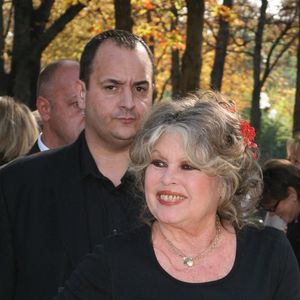 Brigitte Bardot célébre les 20 ans de sa fondation pour les animaux le 28 septembre 2006 au théatre Marigny, à Paris. © Bestimage