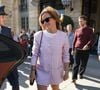 Un projet familial : un gin inspiré du vignoble de Chablis, cette appellation viticole française située dans le département de l'Yonne, en Bourgogne

Paris, FRANCE L'actrice et mannequin britannique Emma Watson a fait une sortie élégante à Paris, portant une chemise rose surdimensionnée, des lunettes de soleil et des bottes noires pendant la Semaine de la mode de Paris.



Sur la photo : Emma Watson