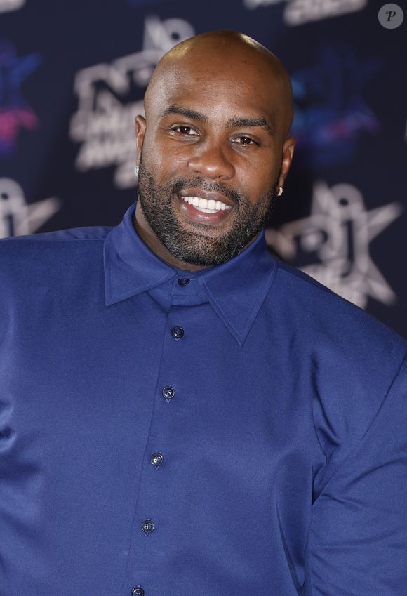 Teddy Riner lors de la 27 ème édition des NRJ MUSIC AWARDS au Palais des festivals et des congrès, à Cannes vendredi 31 octobre 2025. © Christophe Aubert via Bestimage