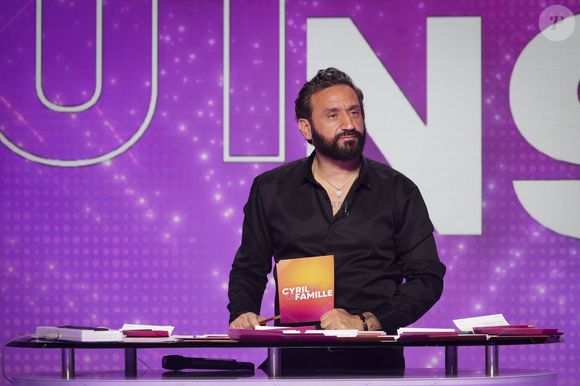 Exclusif - Cyril Hanouna, sur le plateau de  TBT9 présenté par C.Hanouna, et diffusé en direct sur W9, Paris, France, le 04 novembre 2025. © Jack Tribeca / Bestimage