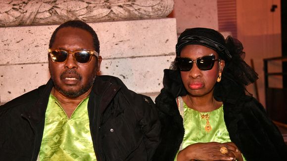 Amadou Bagayoko repose très loin de la France : un lieu personnel choisi et c'est peu commun