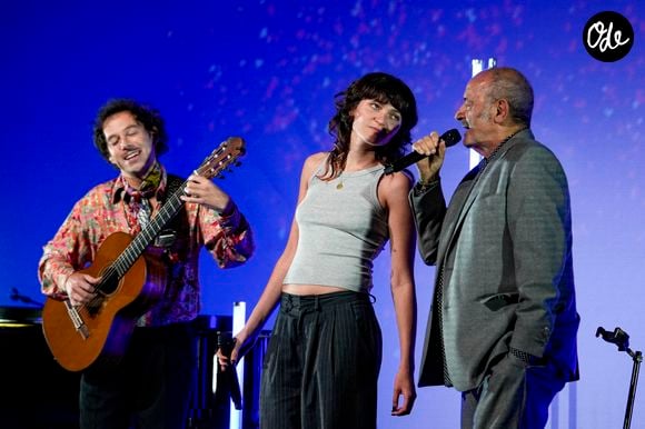 Thibaul Chauvin, Billie Chedid et Louis Chedid - Gala 2025 de la Fondation Recherche Alzheimer à Lyon le 1er décembre 2025. © Sandrine Thesillat / PsNewZ / Bestimage