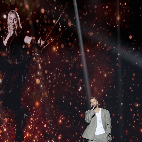 Il s'adresse à deux personnes qui comptent énormément pour lui

Exclusif - Matt Pokora pour les surprises lors de l'enregistrement de l'émission "La Boîte à secrets", présentée par Faustine Bollaert et diffusée le 17 octobre sur France 3, dans les studios du Lendit à Saint-Denis, France, le 23 septembre 2025. © Cyril Moreau/Bestimage