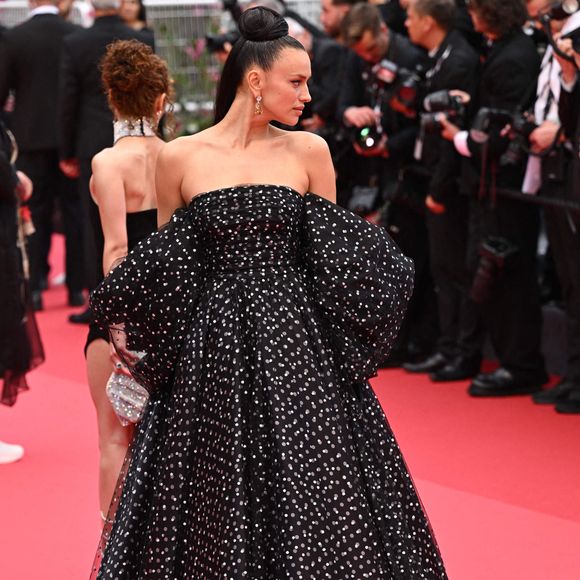 Irina Shayk assiste à la projection de Partir Un Jour et à la cérémonie d'ouverture du 78ème Festival de Cannes à Cannes, France. 13 mai 2025. Photo de Doug Peters/PA Wire/ Abaca.