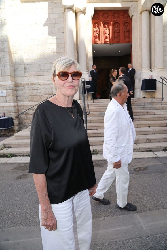 Chantal Ladesou et son mari Michel Ansault lors des obsèques de Philippe Bouvard en l'église Notre-Dame de Bon Voyage à Cannes, le 31 août 2026.
© Chavaroche-Guignebourg / Bestimage