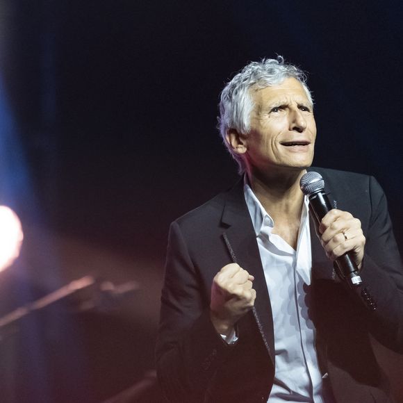 Nagui - Scène du Gala de la Fondation Recherche Alzheimer placée sous le signe de l’émotion et du partage avec un concert unique sur le thème "2 générations chantent pour la 3ème" à l’Olympia à Paris le 17 mars 2025. © Olivier Borde - Bertrand Rindoff/Bestimage