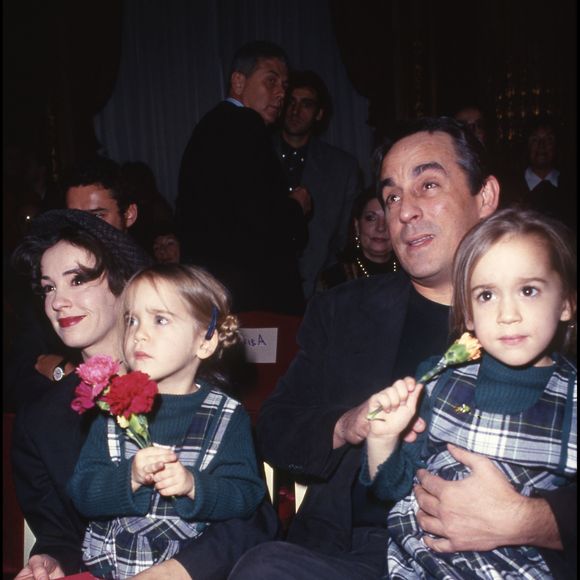 Béatrice Ardisson, Thierry, Manon et Ninon en 1994. RINDOFF-GARCIA / BESTIMAGE