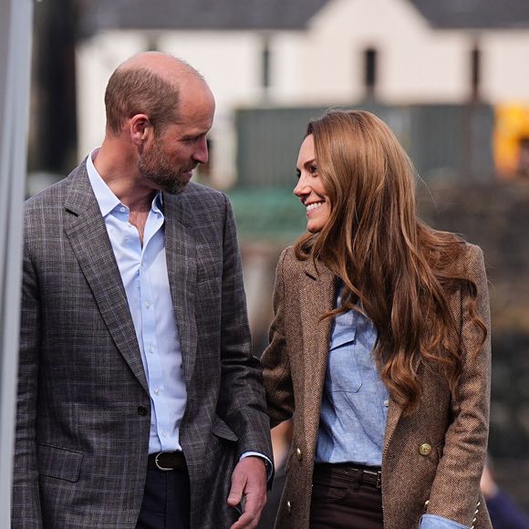 Le prince et la princesse de Galles, connus sous le nom de duc et duchesse de Rothesay lorsqu'ils sont en Écosse, visitent un marché artisanal pour rencontrer certains des fabricants et créateurs de l'île, dans la ville de Tobermory sur l'île de Mull.  29 avril 2025. Photo par Aaron Chown/PA Wire/ABACAPRESS.COM