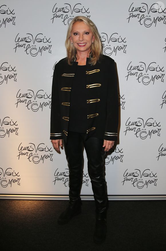 Véronique Sanson - Photocall de la 5ème édition du concert caritatif "Leurs Voix Pour l'Espoir" à l'Olympia à Paris le 21 septembre 2016. Ce concert présenté par Laurie Cholewa est à l'initiative de l'association Arcad au profit de la recherche contre le cancer du pancréas. © Marc Ausset-Lacroix/Bestimage