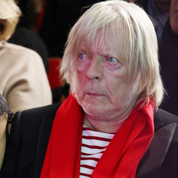“Je voudrais remercier les fans qui me suivent depuis cinquante ans et vous dire que je serai encore là dans cinquante ans”, ajoute le chanteur

Renaud (Séchan) et sa femme Cerise lors du "Hyper Week-end Festival" a Radio France, le 24 janvier 2025. © Denis Guignebourg / Bestimage