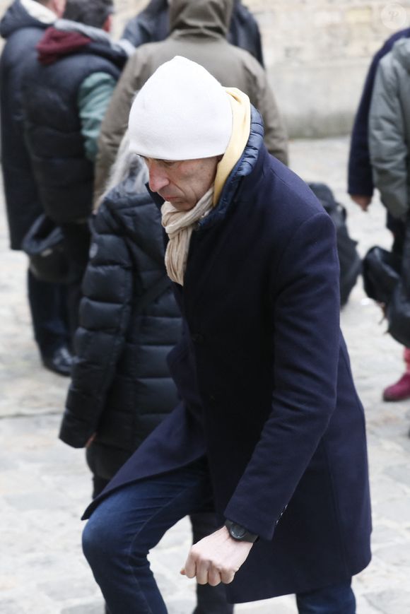 Nicolas Canteloup lors des obsèques de Jean-Luc Petitrenaud en l'église Saint-Pierre-du-Gros-Caillou à Paris, le 17 janvier 2025.
© Christophe Clovis/Bestimage