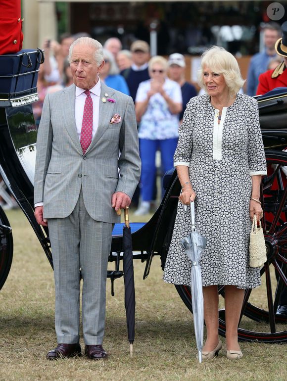 Le roi Charles III d'Angleterre et Camilla Parker Bowles, reine consort d'Angleterre, visitent le Sandringham Flower Show 2025, le 23 juillet 2025. @Alpha Agency/ Bestimage