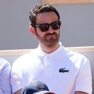 Camille Combal - Célébrités dans les tribunes de la finale homme des Internationaux de France de tennis de Roland Garros 2024 à Paris le 9 juin 2024. © Jacovides-Moreau/Bestimage