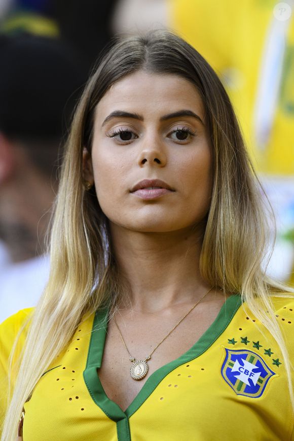Carol Cabrino (femme de Marquinhos) - Célébrités dans les tribunes lors du match de coupe du monde opposant le Brésil à la Serbie au stade Otkrytie à Moscou, Russie, le 27 juin 2018. Le brésil a gagné 2-0.